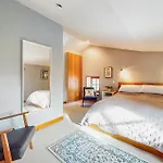 Gorgeous Home In Nere * Nere