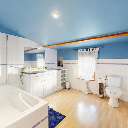 Cozy In With Private Swimming Pool, Be Inside Or Outside Holiday home *