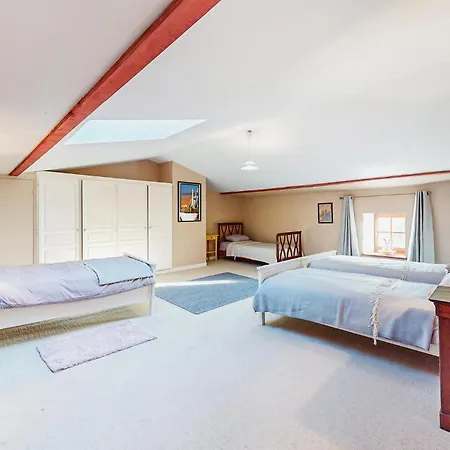 Holiday home Cozy In With Private Swimming Pool, Be Inside Or Outside Nere