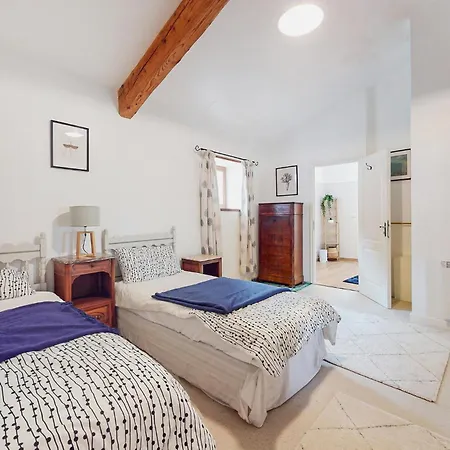 Cozy In With Private Swimming Pool, Be Inside Or Outside Holiday home Nere