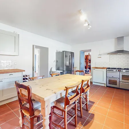 Cozy In With Private Swimming Pool, Be Inside Or Outside Holiday home *